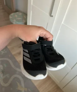 Buciki chłopięce Adidas, 24