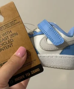 Buciki Nike rozmiar 18,5 mogą być 2 pary dla bliźniąt 250 zł