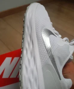 Buty damskie Nike Revolution 6 Next białe rozmiar 36