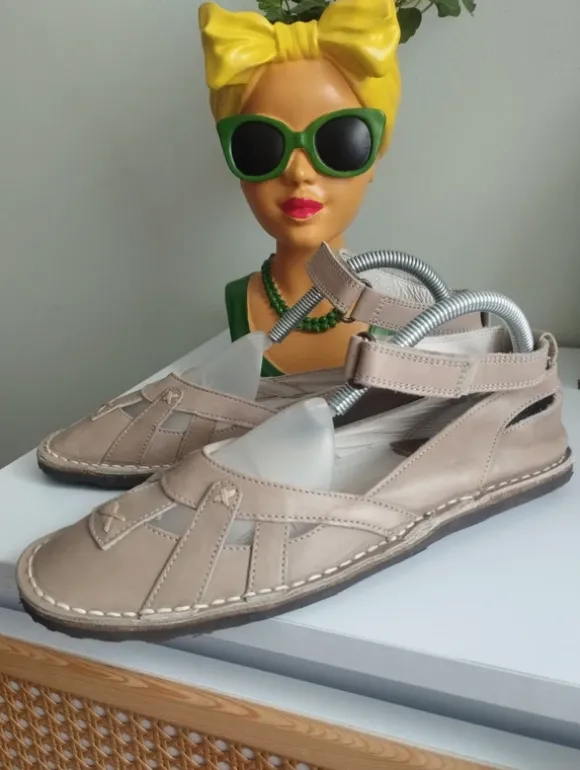 Buty damskie skórzane 39
