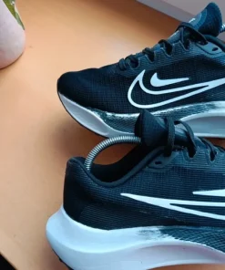 Buty do biegania damskie Nike Zoom Fly 5 DM8974 / kolor czarny