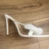 Buty eleganckie białe z piękną kokardą 40