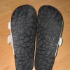 Buty klapki z Profilowaną Wkładką z Imitacji Zamszu i Regulowanymi Paskam na lato