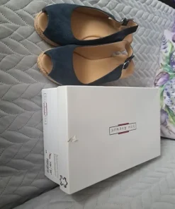 Buty na koturnie