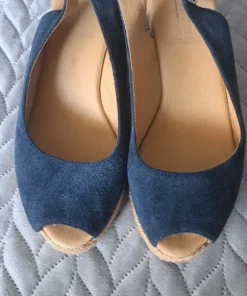 Buty na koturnie