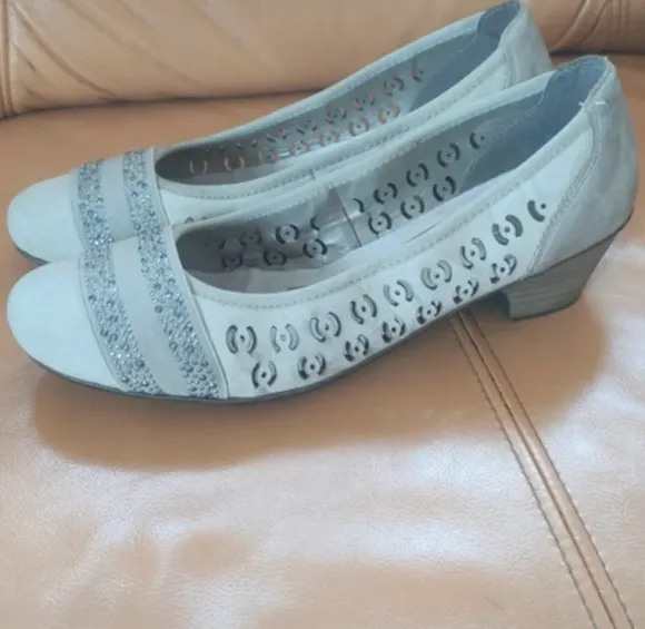 Buty na obcasie Rieker skóra 27 cm