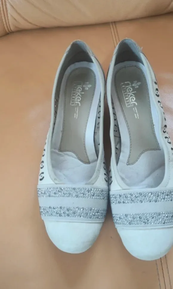 Buty na obcasie Rieker skóra 27 cm
