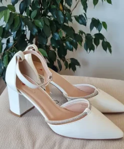Buty na słupku, stan idealny, rozmiar 39