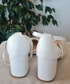 Buty na słupku, stan idealny, rozmiar 39