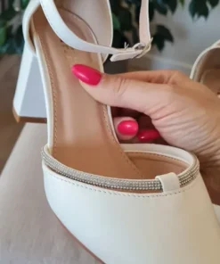 Buty na słupku, stan idealny, rozmiar 39