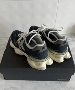 Buty New Balance 9060 roz 42 nowe