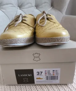 Buty wiosenne