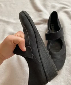 Buty z zapinane czarne basic vintage