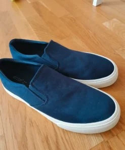 Canvas loafers