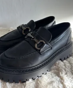 Chunky loafers