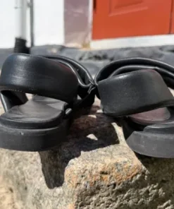 Chunky sandaler Other Stories