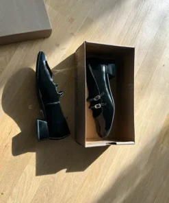 Clarks patent leather shoes, Mary Janes, 39.5