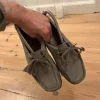 Clarks wallabee