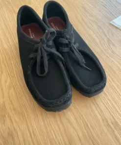 Clarks Wallabee Sort