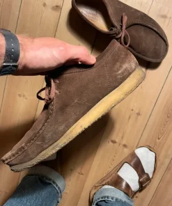 Clarks Wallabees