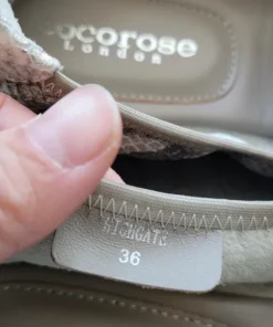 Cocorose London Loafers i ormskinnsmönster, storlek 36