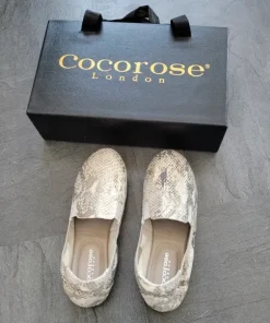 Cocorose London Loafers i ormskinnsmönster, storlek 36