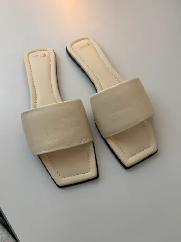 Cremevita sandaler