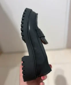 Czarne buty r.38
