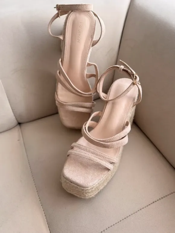 DeeZee sandały na koturnie obcasie espadryl beżowe paski sandals espadriles beige pumps wedges