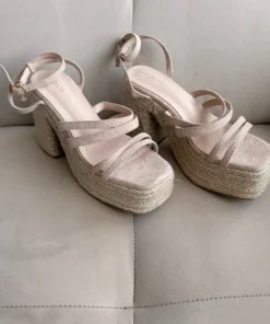 DeeZee sandały na koturnie obcasie espadryl beżowe paski sandals espadriles beige pumps wedges