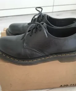 Dr Martens 41/7 czarne stan BDB