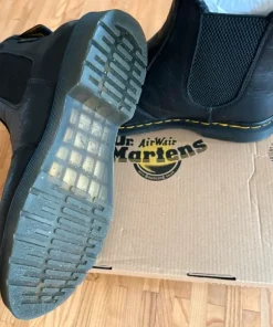 Dr Martens Chelsea boot
