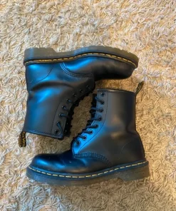 DR.Martens