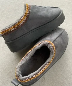 Fake UGGS str40😊