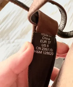 Fina sandaler med pärldetaljer