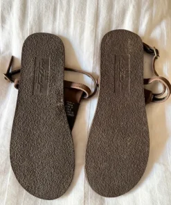 Fina sandaler med pärldetaljer