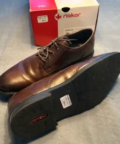 Finskor