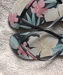 Flip flops