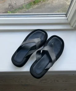 Flip flops