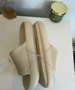 Flip-flops 🥳väldigt fint👑elegant 🪩helt nytt🪞🌟