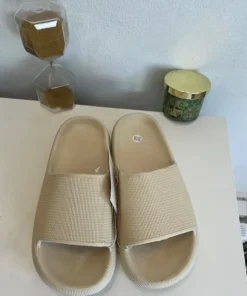 Flip-flops 🥳väldigt fint👑elegant 🪩helt nytt🪞🌟