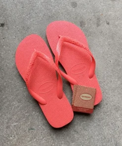 Havaianas i Koral/Rød - Perfekt til Sommer