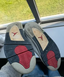 Jordan 4