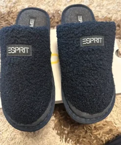 Kapcie męskie Esprit