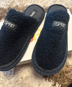 Kapcie męskie Esprit
