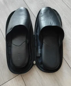 Kapcie skórzane Boss