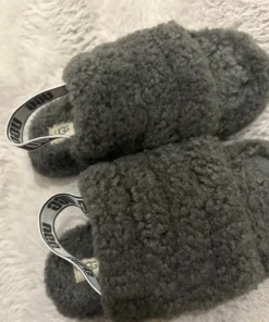 kapcie ugg