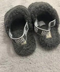 kapcie ugg