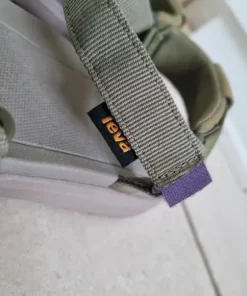 Khaki Teva sandaler