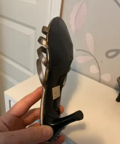 Klackar storlek 39 men som 38
